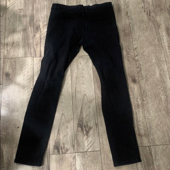 Type: Skinny Ripped Jeans. - Picture 2 of 2